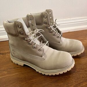 Timberland Light Gray Lace-Up Boots